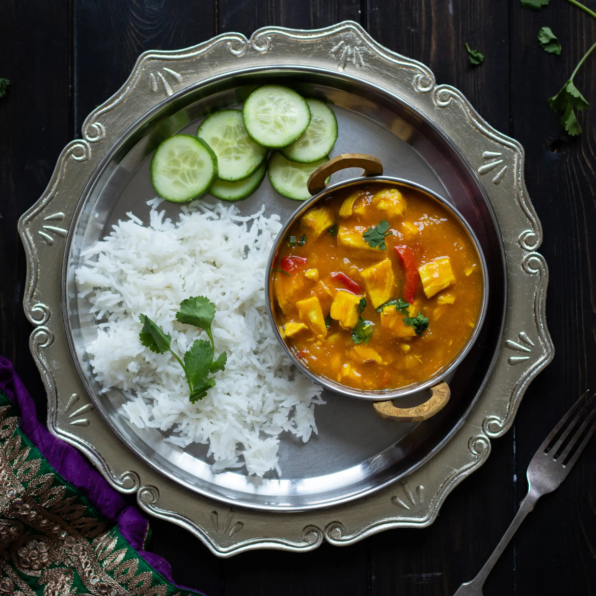 Catering Breast Of Chicken Curry (2.5kg Serves 9 People)