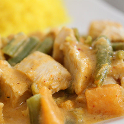 Massaman Chicken Curry with Yellow Rice (400g)